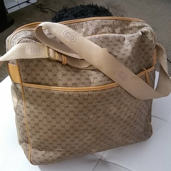 Gucci Handbags - Gucci bag